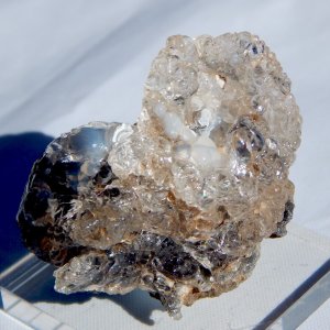 HYALITE OPAL  -  QUEENSLAND